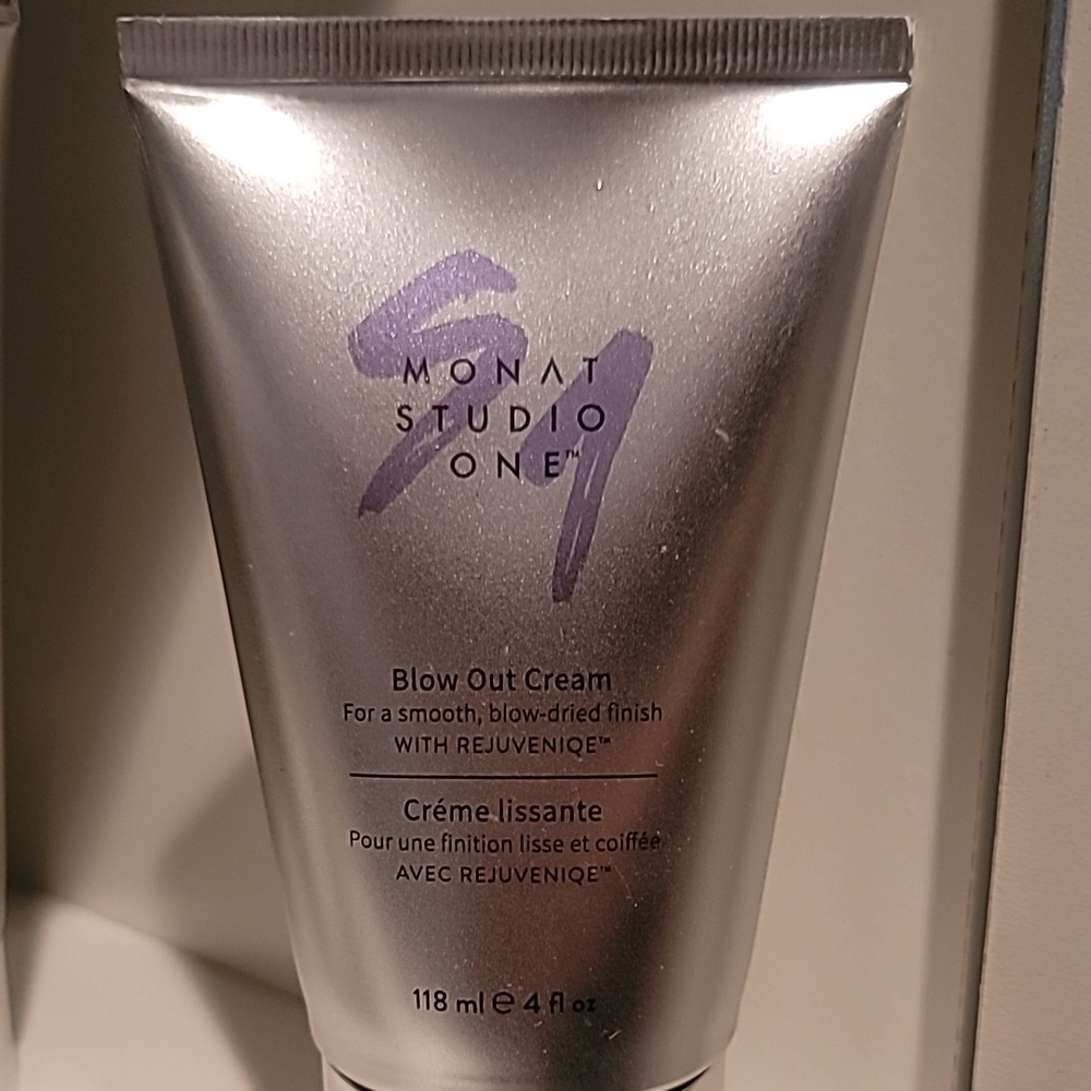 Monat Studio One Blow Out Cream